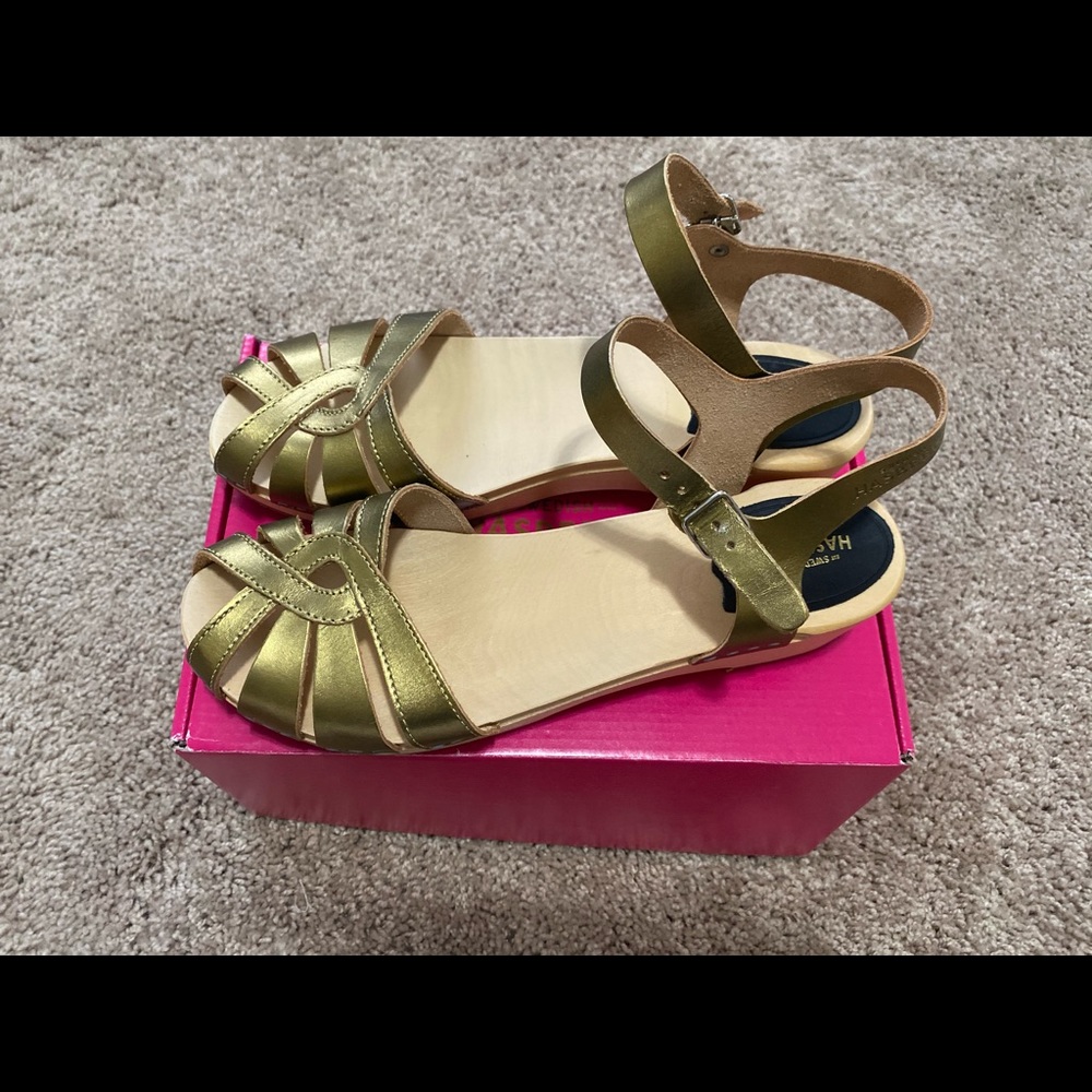 Swedish Hasbeens Cross Strap Debutant Gold Size 41